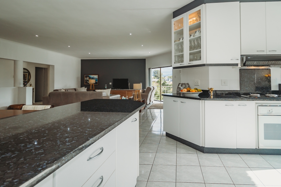 4 Bedroom Property for Sale in Bergsig Western Cape